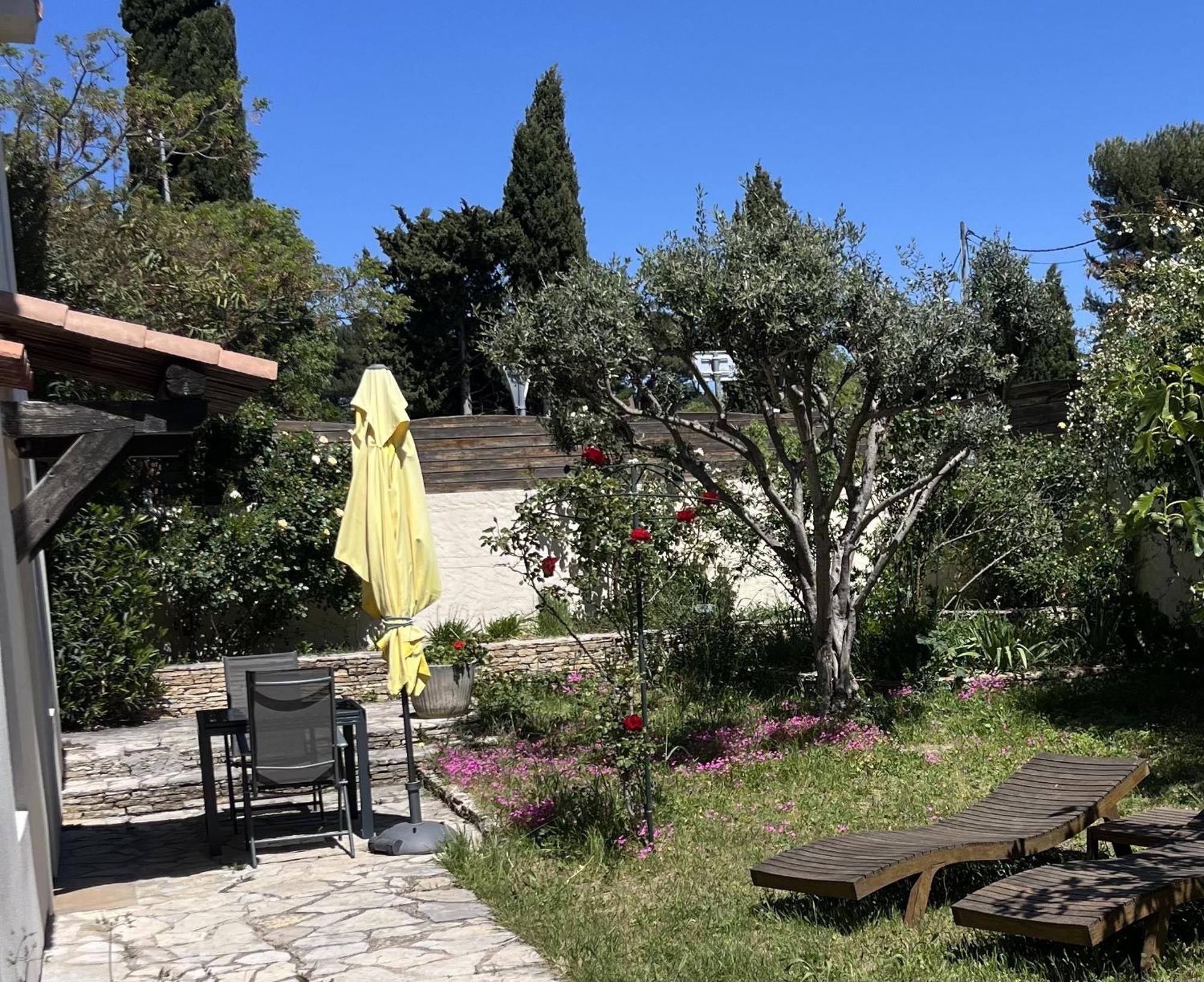 Studio En Provence Aubagne Exterior photo